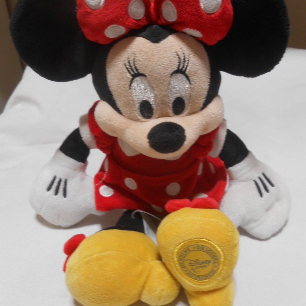 AUTHENTIC DISNEY STORE PLUSH 15" MINNIE MOUSE DOLL RED POKA DOT DRESS EUC 🐭